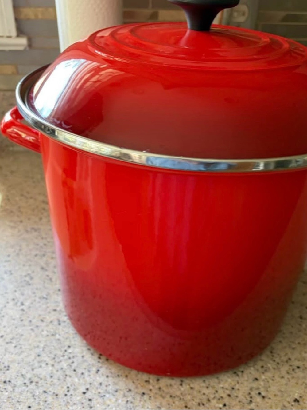 Le Creuset Red Enameled
Stock Pot w/ Lid
8-10Quart